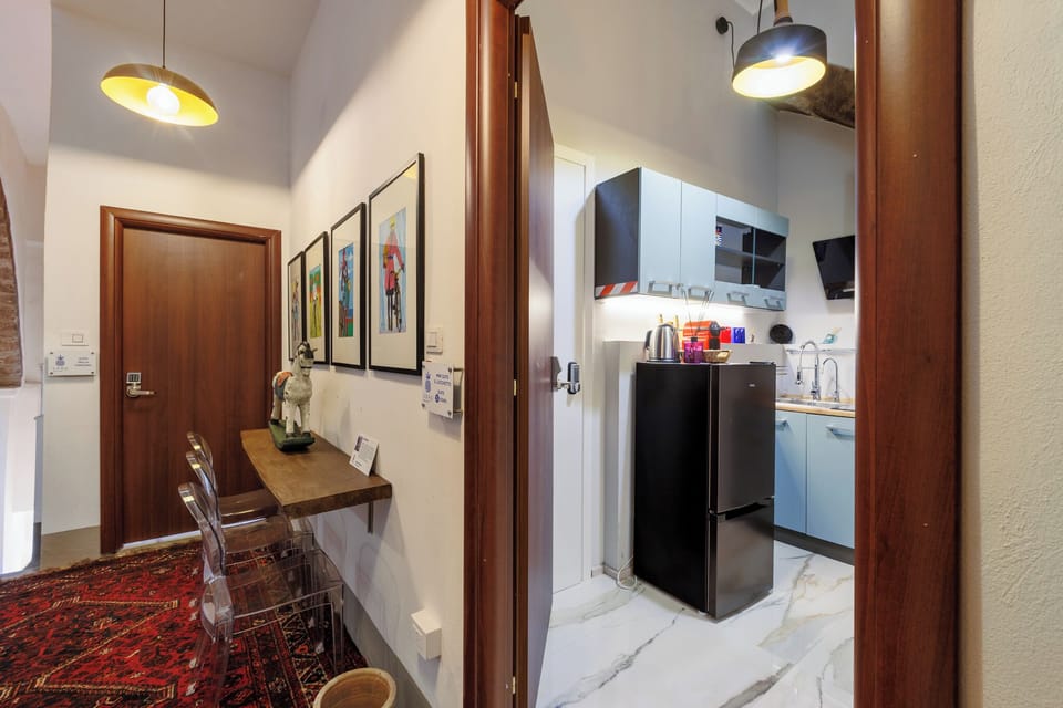 Mini-fridge, microwave, oven, stovetop