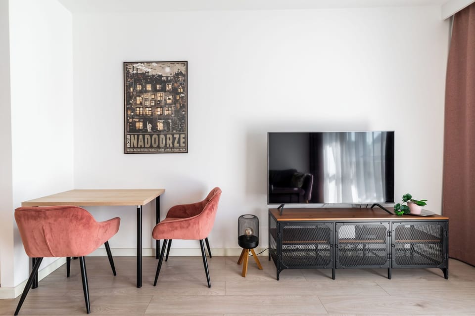 Studio, Balcony | Iron/ironing board, free WiFi