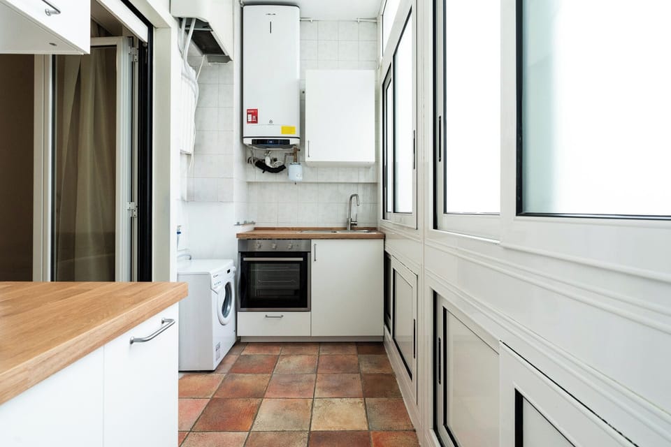 Apartment, 1 Bedroom | Private kitchen | Fridge, microwave, oven, stovetop