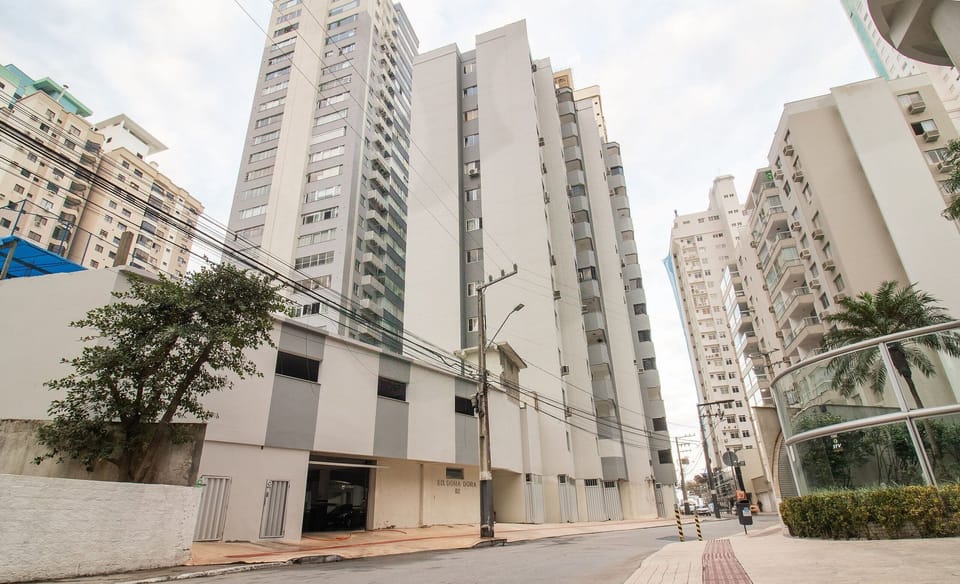 Basic Apartment | Exterior