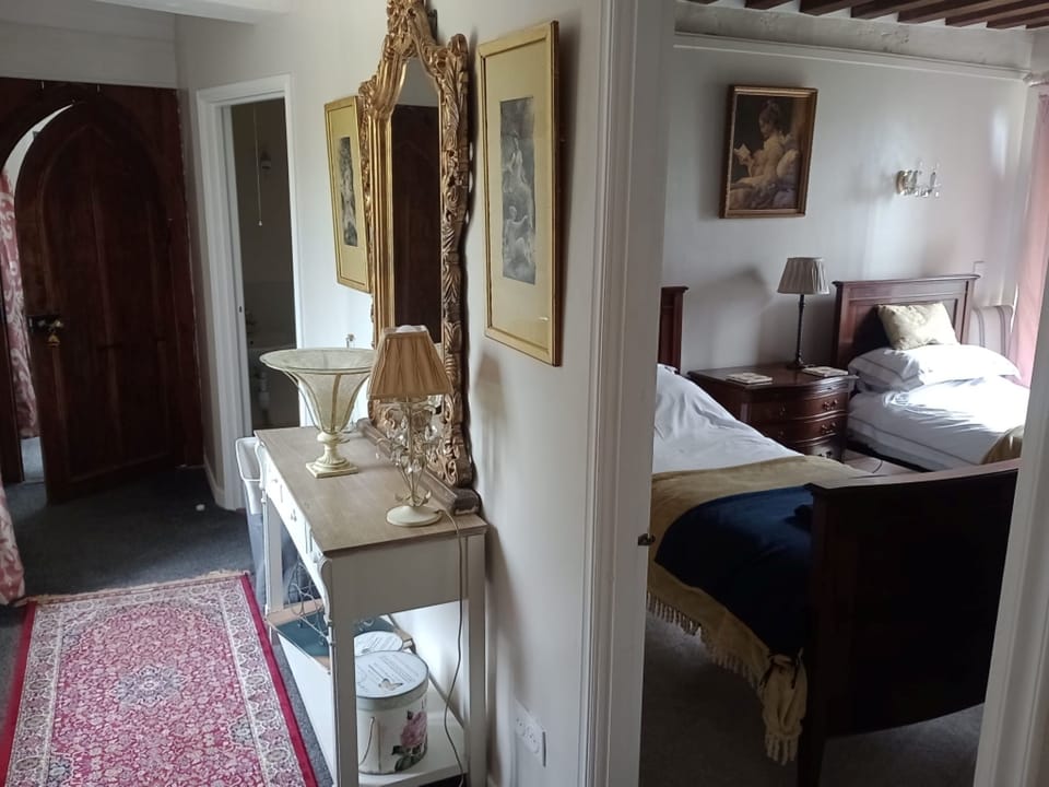 Junior Suite, Garden View | In-room safe, blackout drapes, iron/ironing board, free WiFi