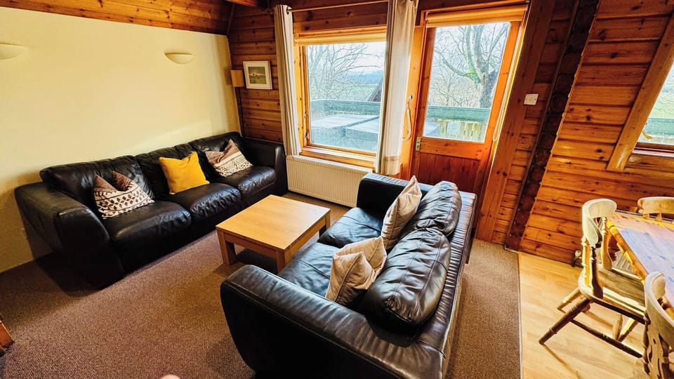 Cottage | Living area