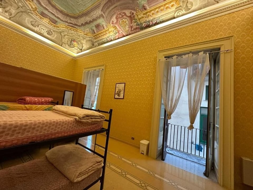 Soundproofing, free WiFi