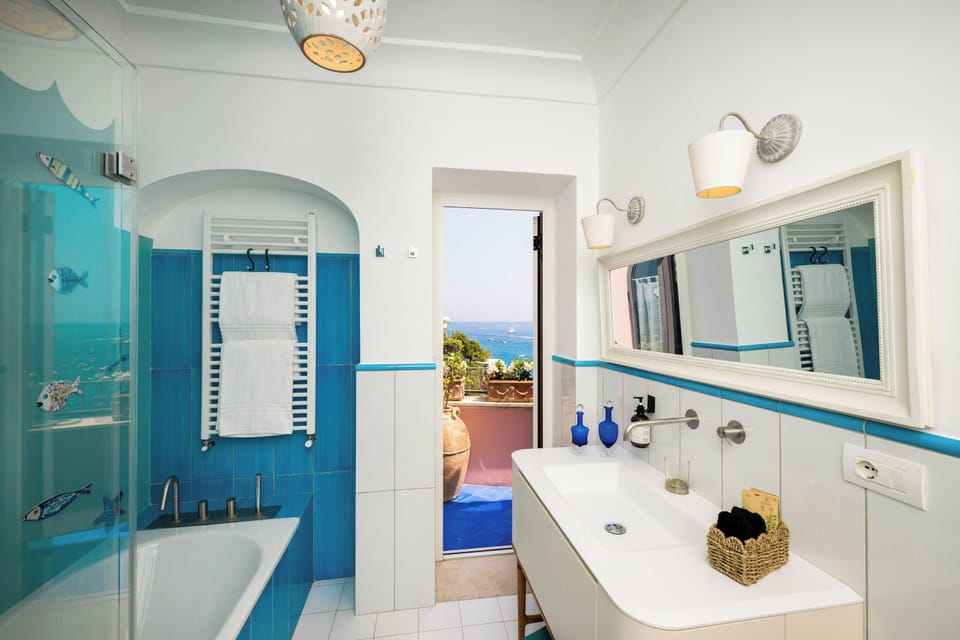 Panoramic Room | Bathroom | Slippers
