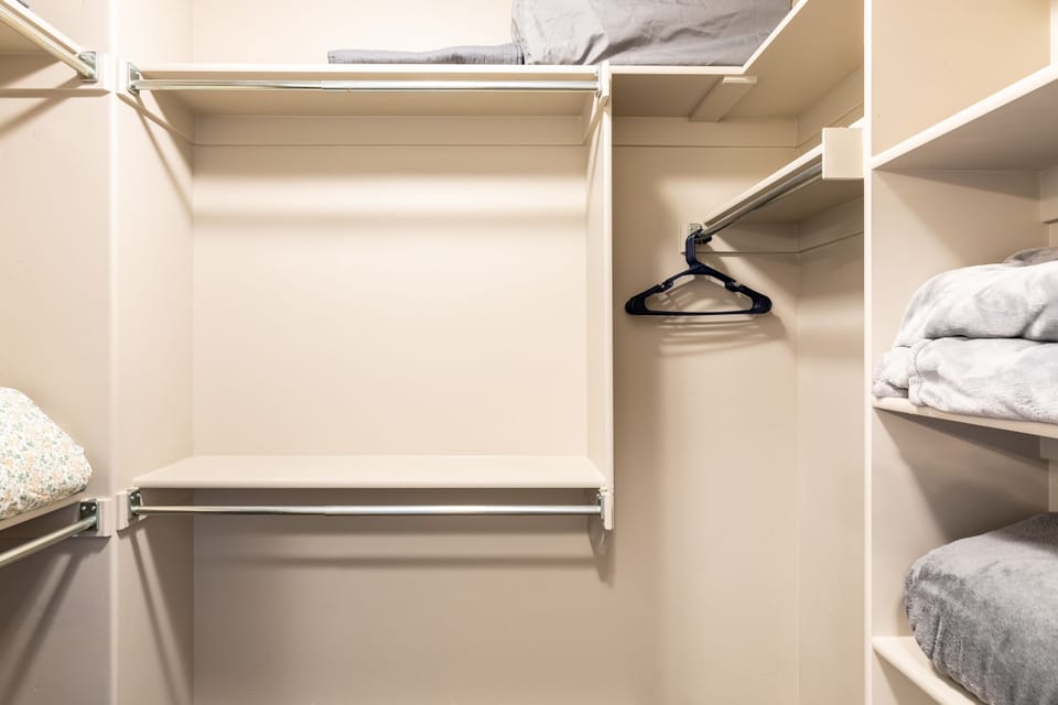 Townhome, 3 Bedrooms | Interior