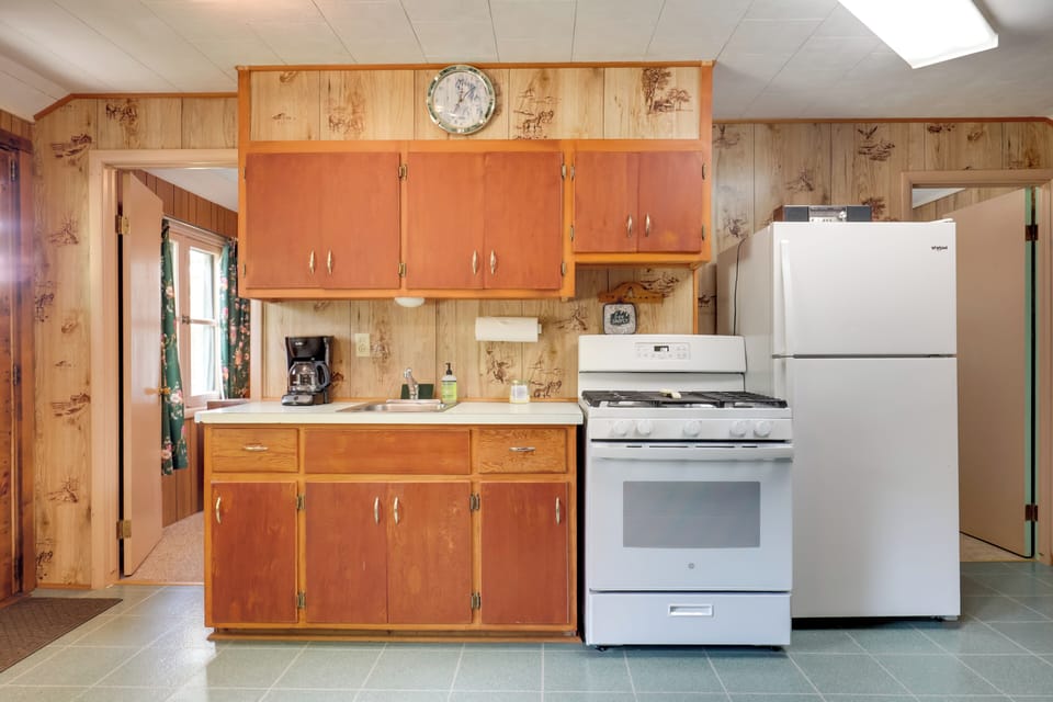 House (2 Bedrooms) | Interior