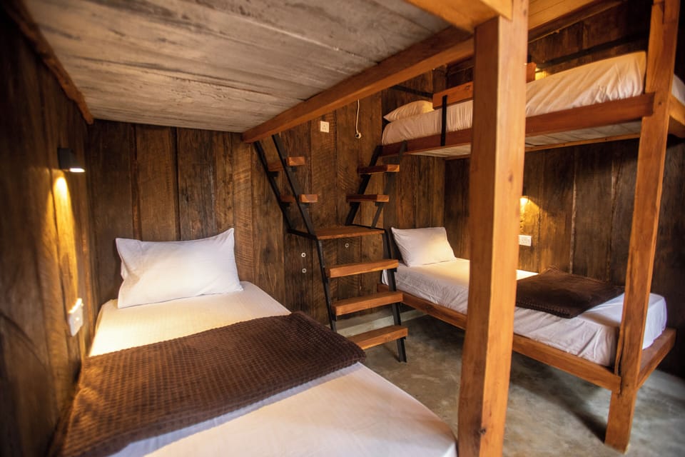 Classic Shared Dormitory | In-room safe, laptop workspace, soundproofing, WiFi (free)