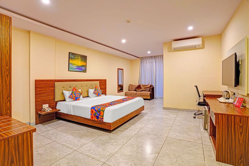 Premium Room | Egyptian cotton sheets, premium bedding, in-room safe, free WiFi