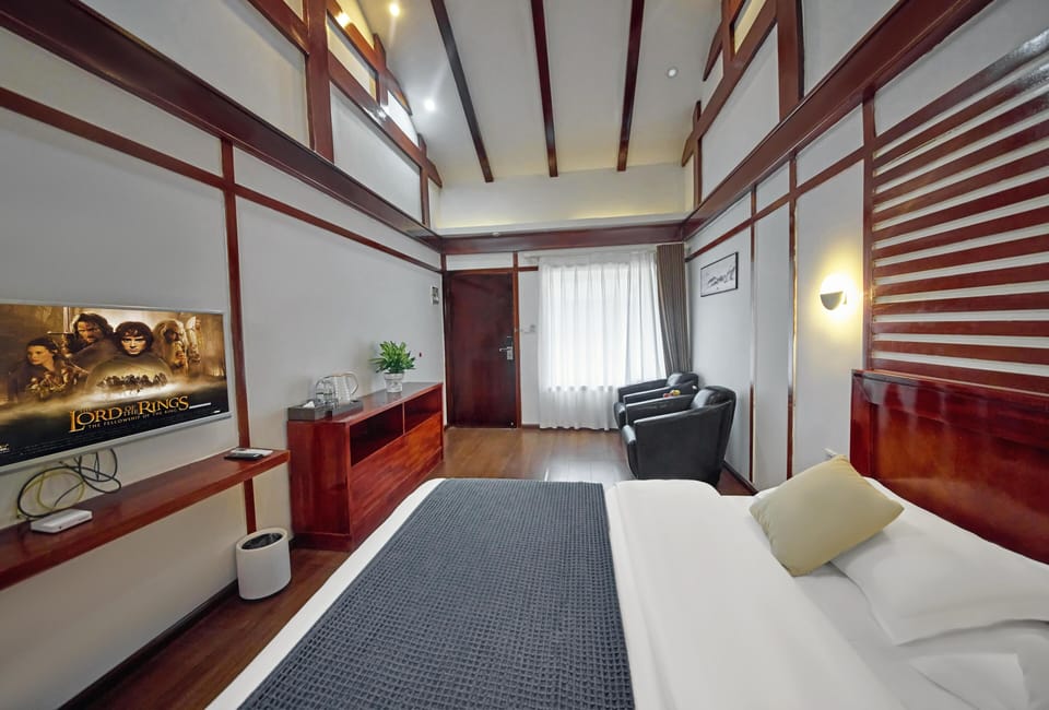 Comfort Double Room, 1 Queen Bed, Non Smoking, Garden View | Blackout drapes, WiFi (free)