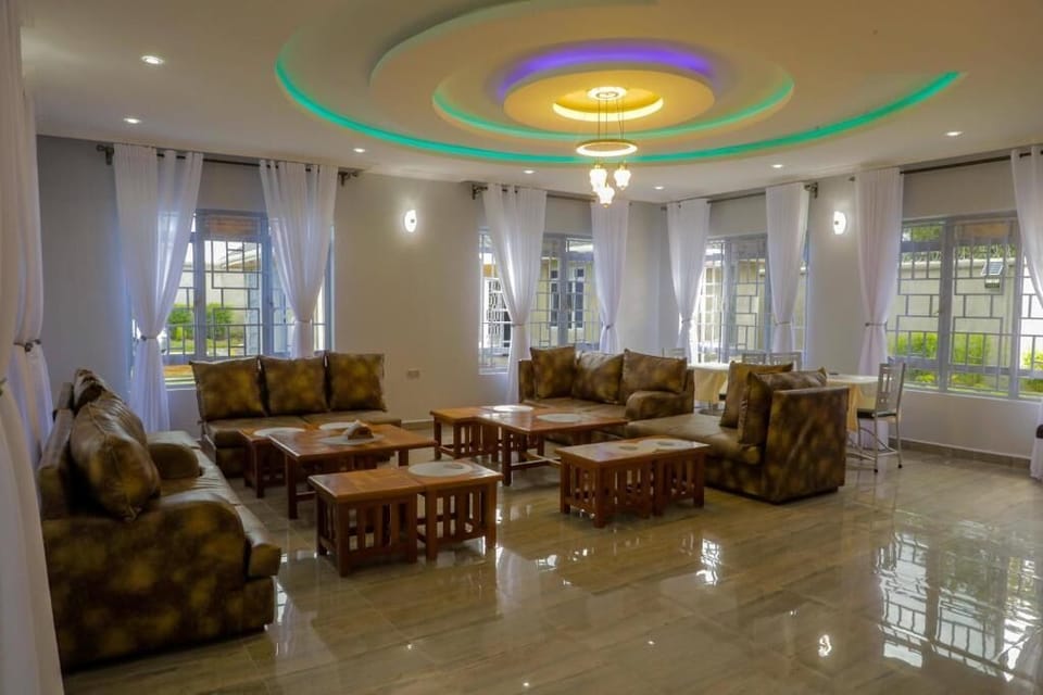Meirah Gardens Kinangop Hotel in Kenya