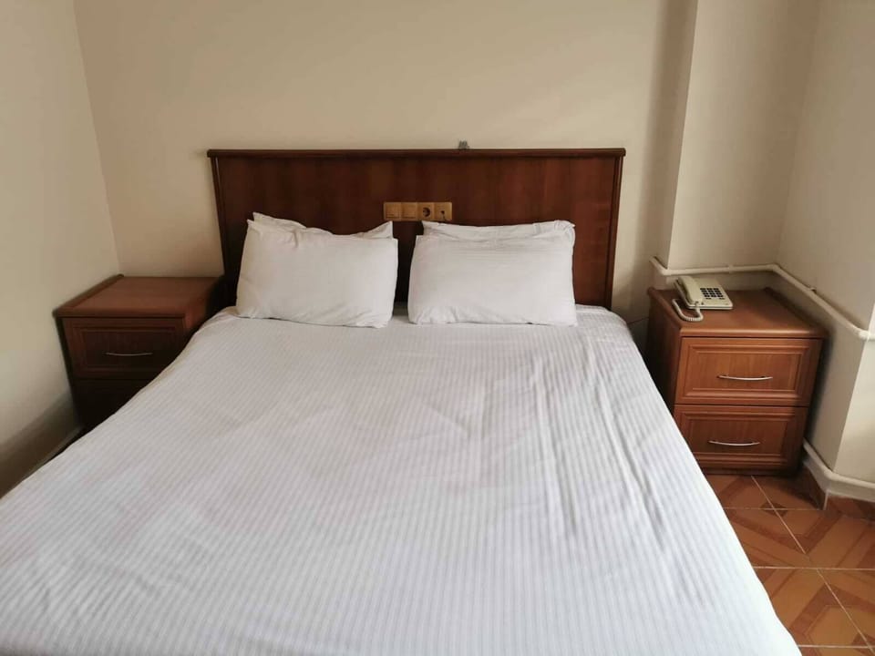 Comfort Double Room Single Use | Desk, free WiFi