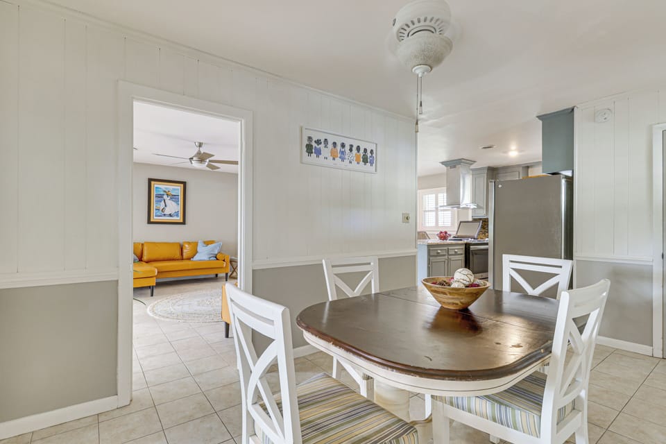 House (4 Bedrooms) | Interior