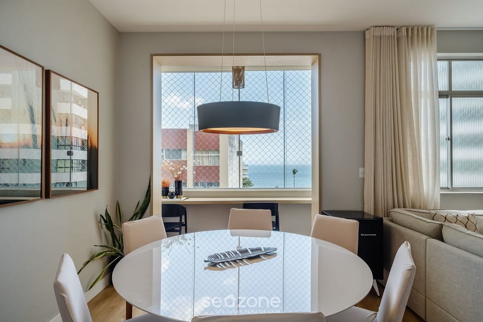 Basic Apartment | Dining