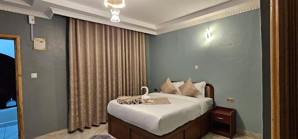 Deluxe Single Room, Garden View | Free WiFi, bed sheets