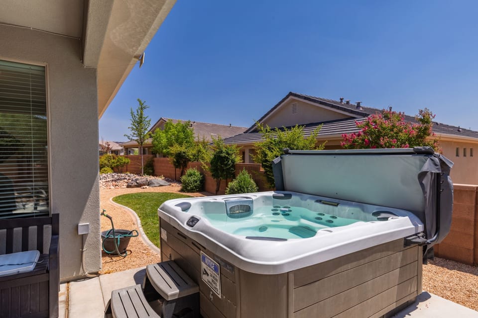 House, 5 Bedrooms | Terrace/patio