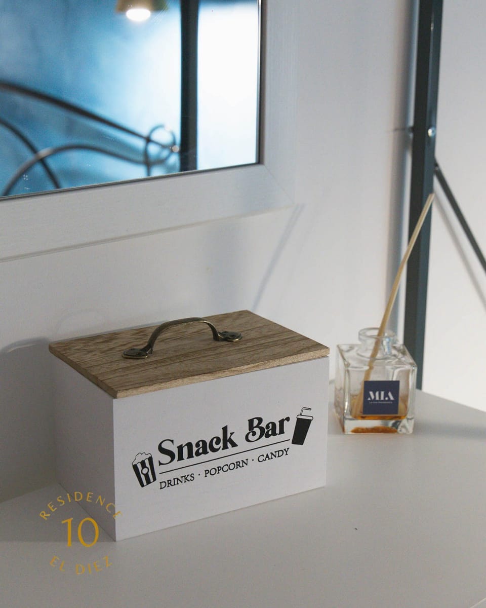 Standard Room | Desk, soundproofing, WiFi (free)