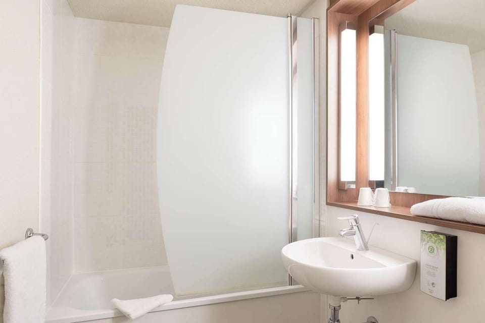 Eco-friendly toiletries, towels