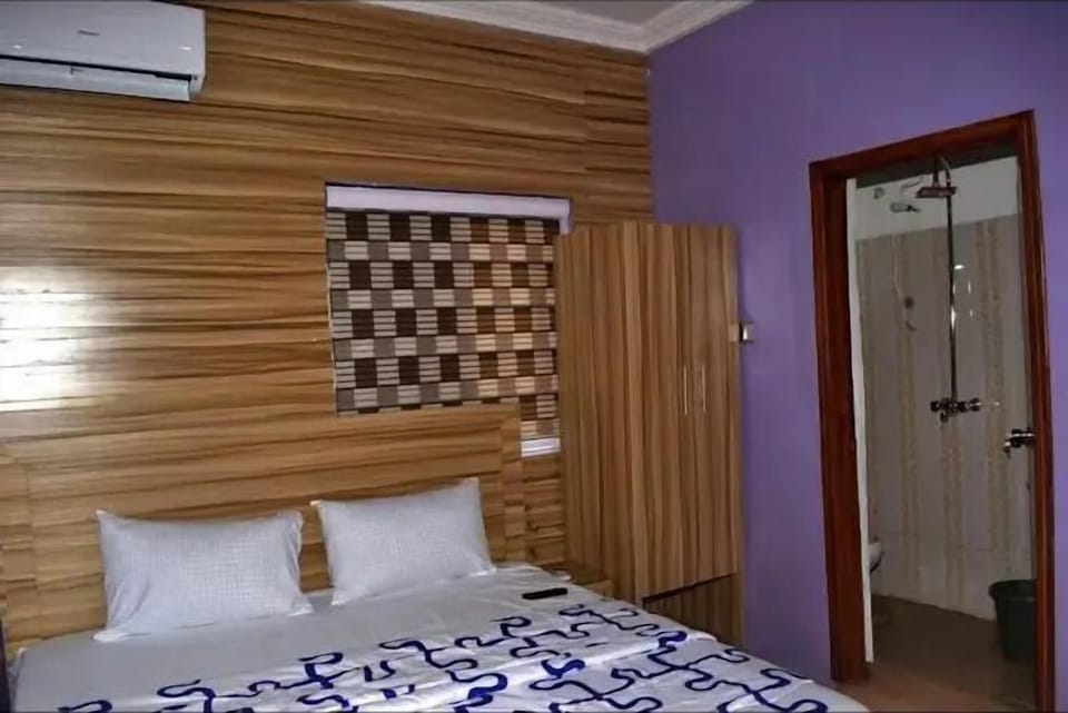 Deluxe Room, Balcony, City View | Desk, laptop workspace, blackout drapes, soundproofing