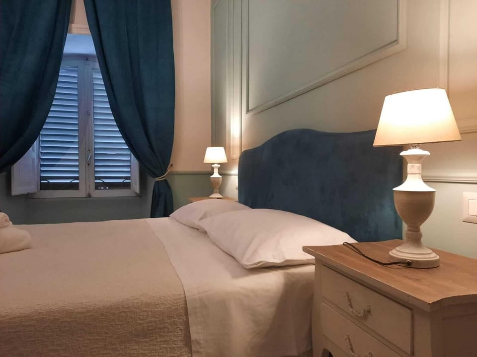 In-room safe, desk, laptop workspace, blackout drapes
