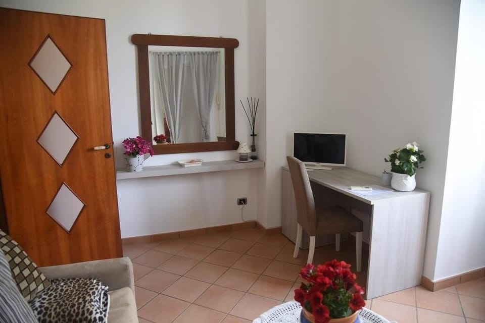 Comfort Double Room, Balcony, Garden View | In-room safe, iron/ironing board, free WiFi