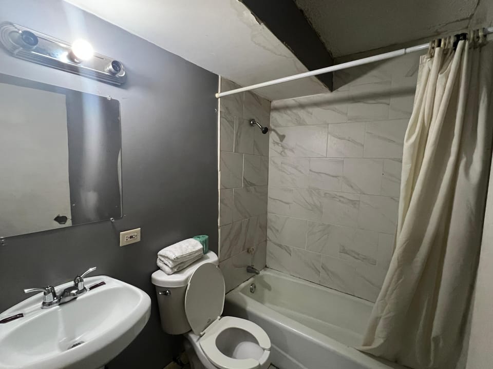 Free toiletries, towels