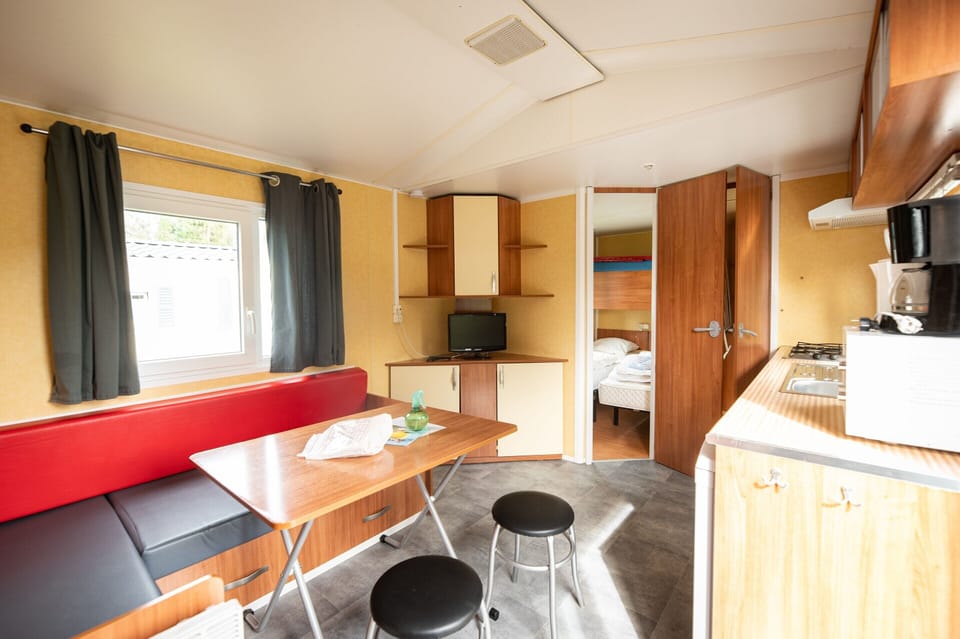 Mobile Home | Living room