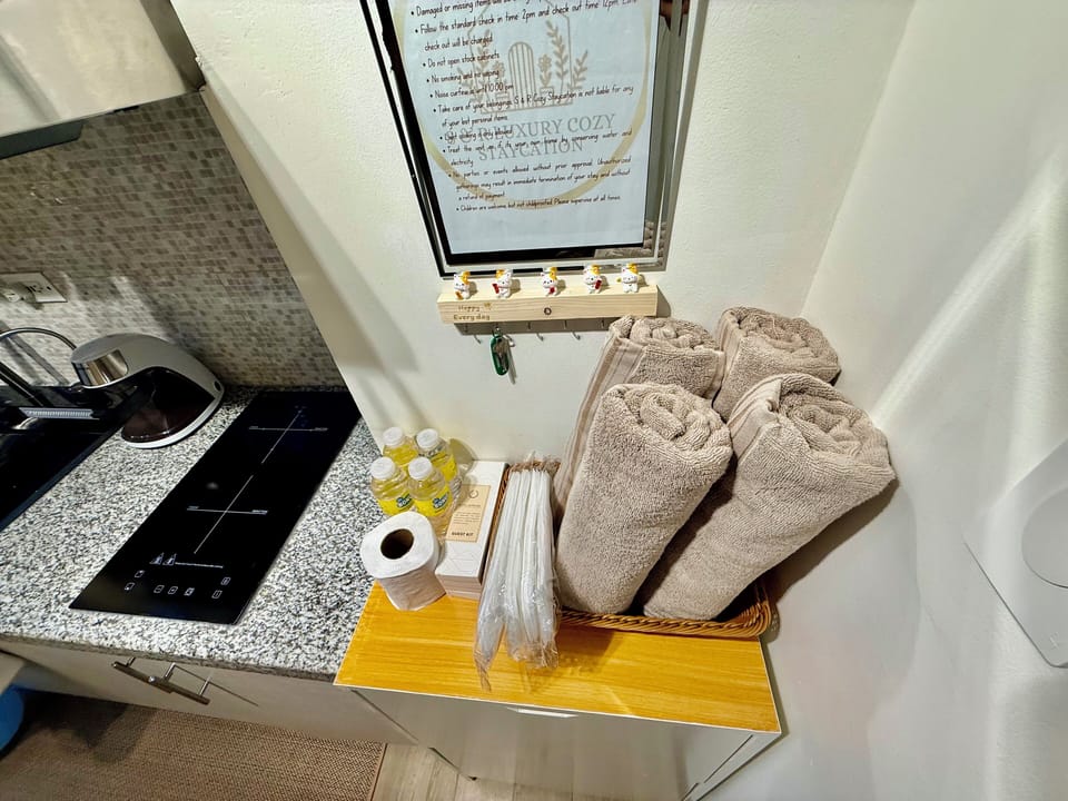 Condo | Bathroom | Shower, rainfall showerhead, free toiletries, hair dryer