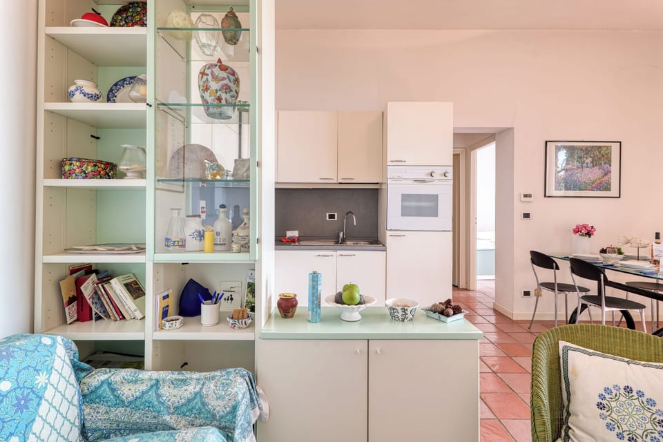 Standard Apartment, 2 Bedrooms, 2 Bathrooms (Hanbury Apt Pool And Sea) | Private kitchen