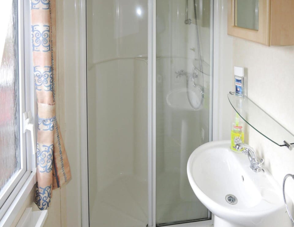 Mobile Home in Kolczewo With a Terrace Campground/ 
RV Resort in West Pomeranian Voivodeship, Poland