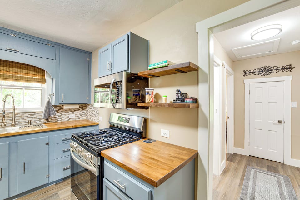 House (2 Bedrooms) | Interior