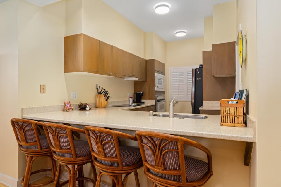 Condo, 2 Bedrooms | Private kitchen | Coffee/tea maker, fridge, oven, toaster