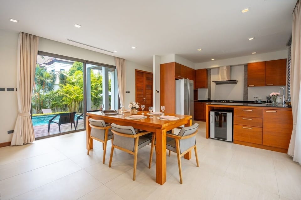 Villa, 3 Bedrooms, Balcony, Pool View | In-room dining
