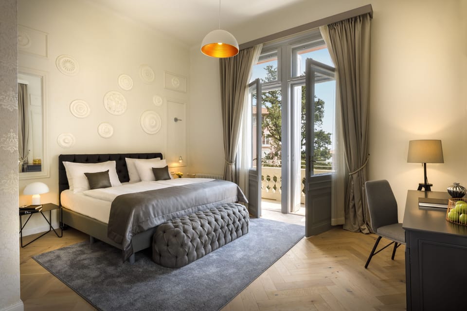 Imperial Seaside Room with extra bed | 1 bedroom, minibar, in-room safe, desk