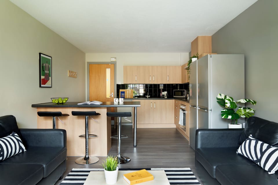 Single Room, Non Smoking | Shared kitchen