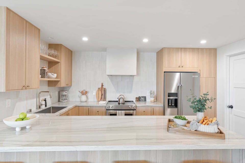 House (5 Bedrooms) | Interior