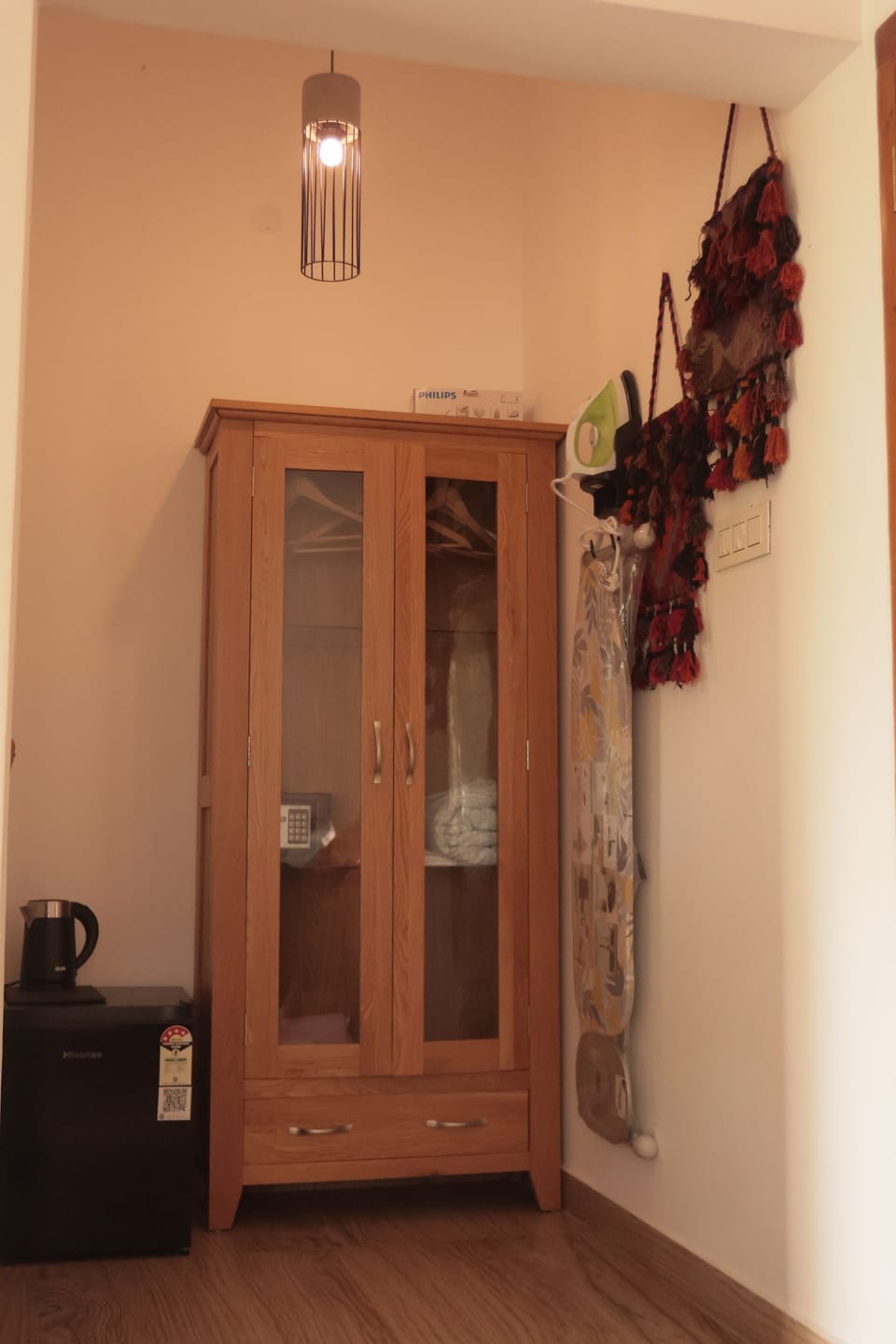 Classic Double Room, Non Smoking, Private Bathroom | Room amenity