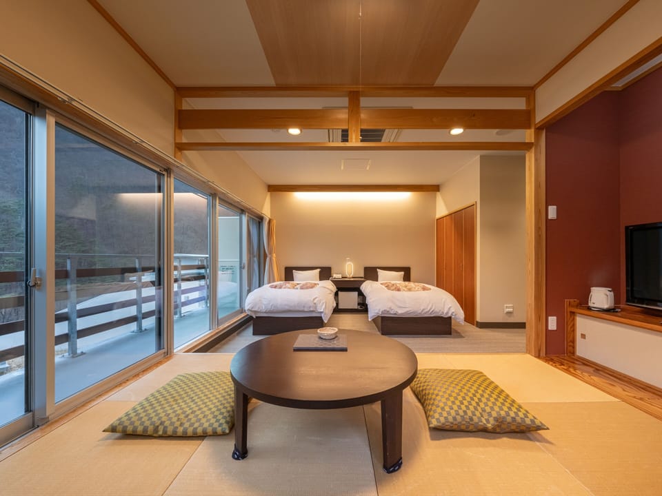 Basic Room, Non Smoking (Japanese-Western Style, no bath) | WiFi (free)