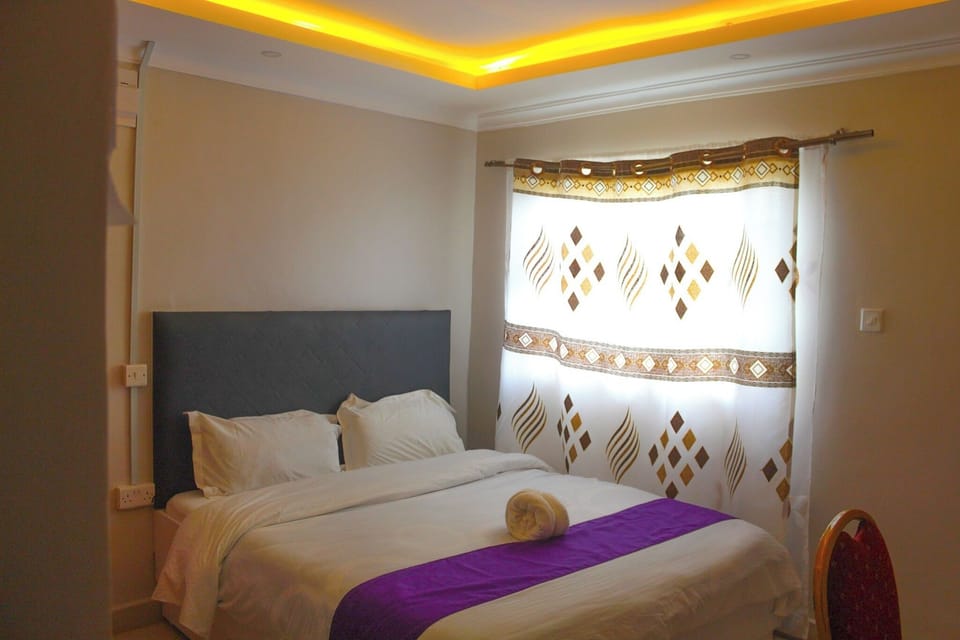 Deluxe Double Room, City View | Free WiFi, bed sheets