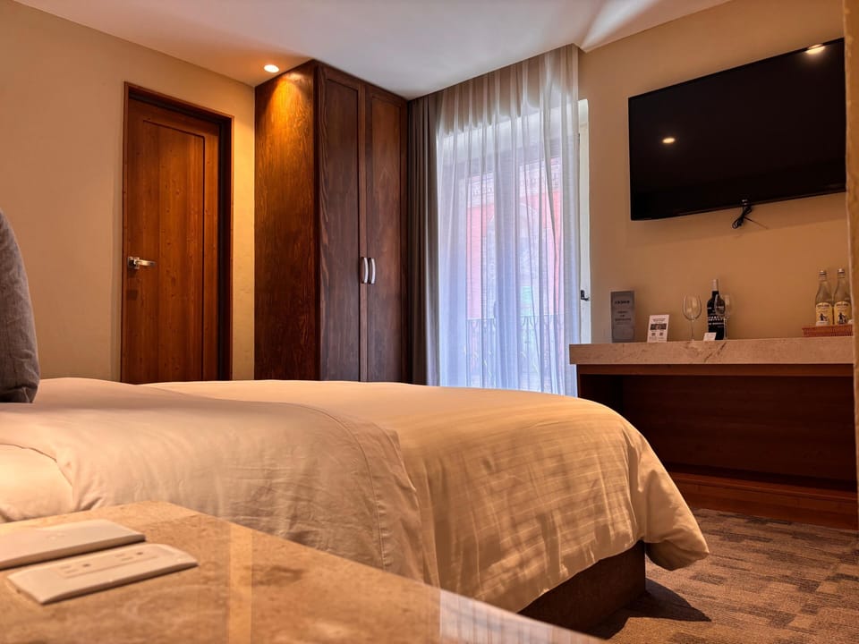 Deluxe Room (Casa 2) | In-room safe, free WiFi, bed sheets