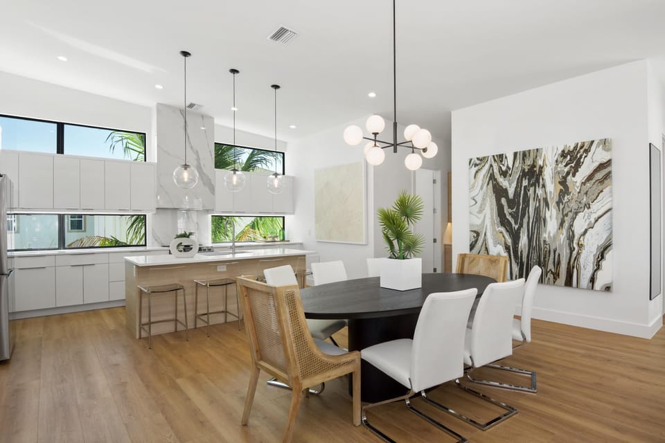 House, Multiple Beds (Madera Holiday Home) | Dining