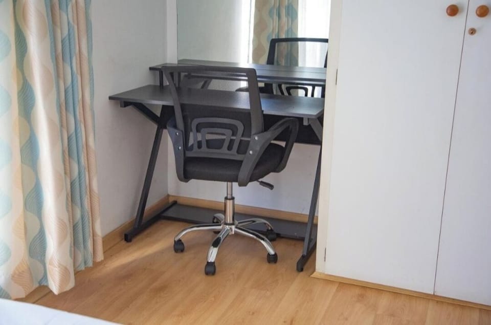 House, Pool View | Desk, laptop workspace, iron/ironing board, free WiFi