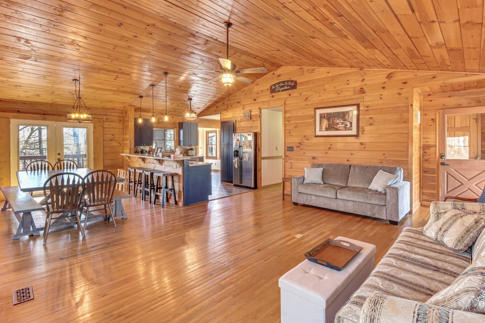 House (3 Bedrooms) | Interior