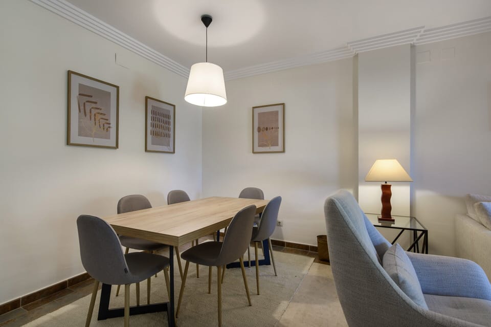 Apartment | Dining