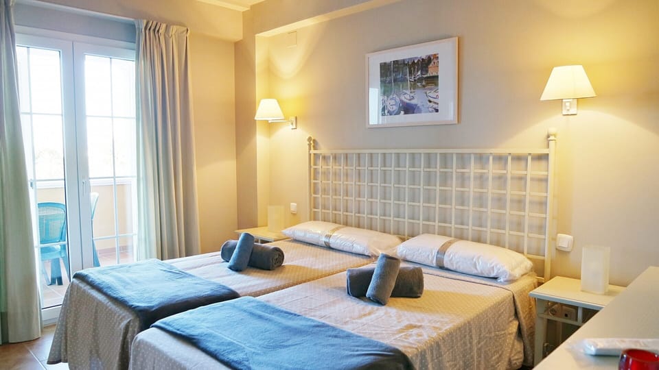 Apartment | 1 bedroom, iron/ironing board