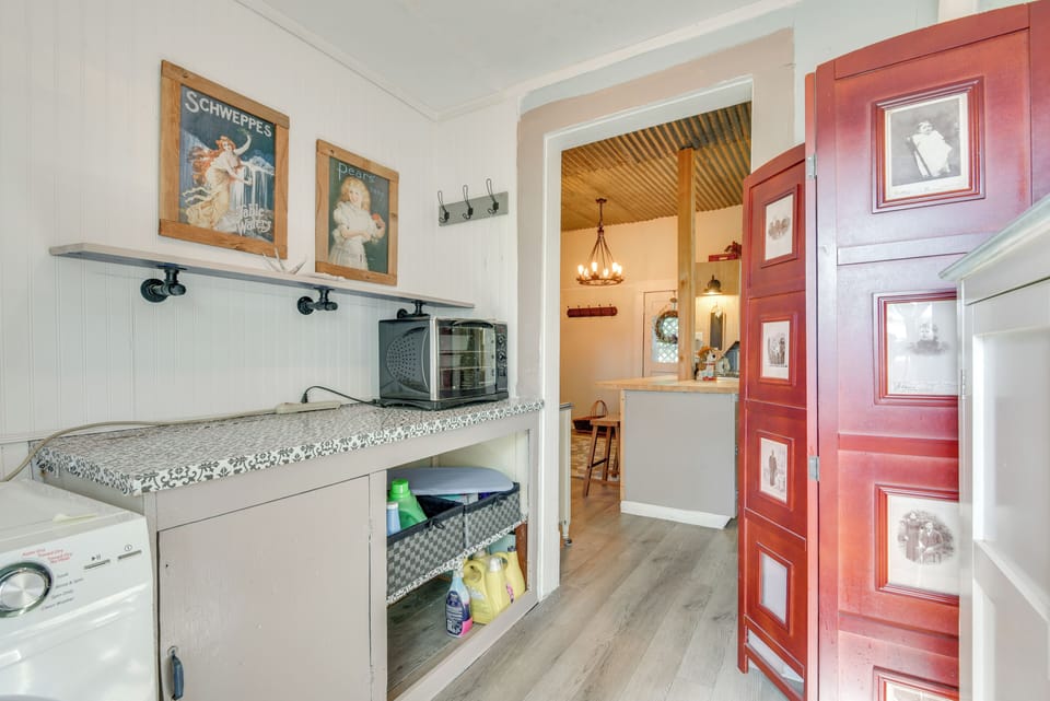 House (2 Bedrooms) | Interior