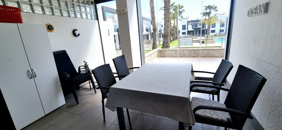 Apartment | Dining