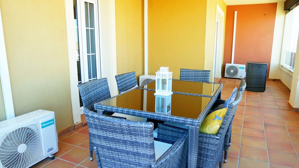 Apartment | Dining