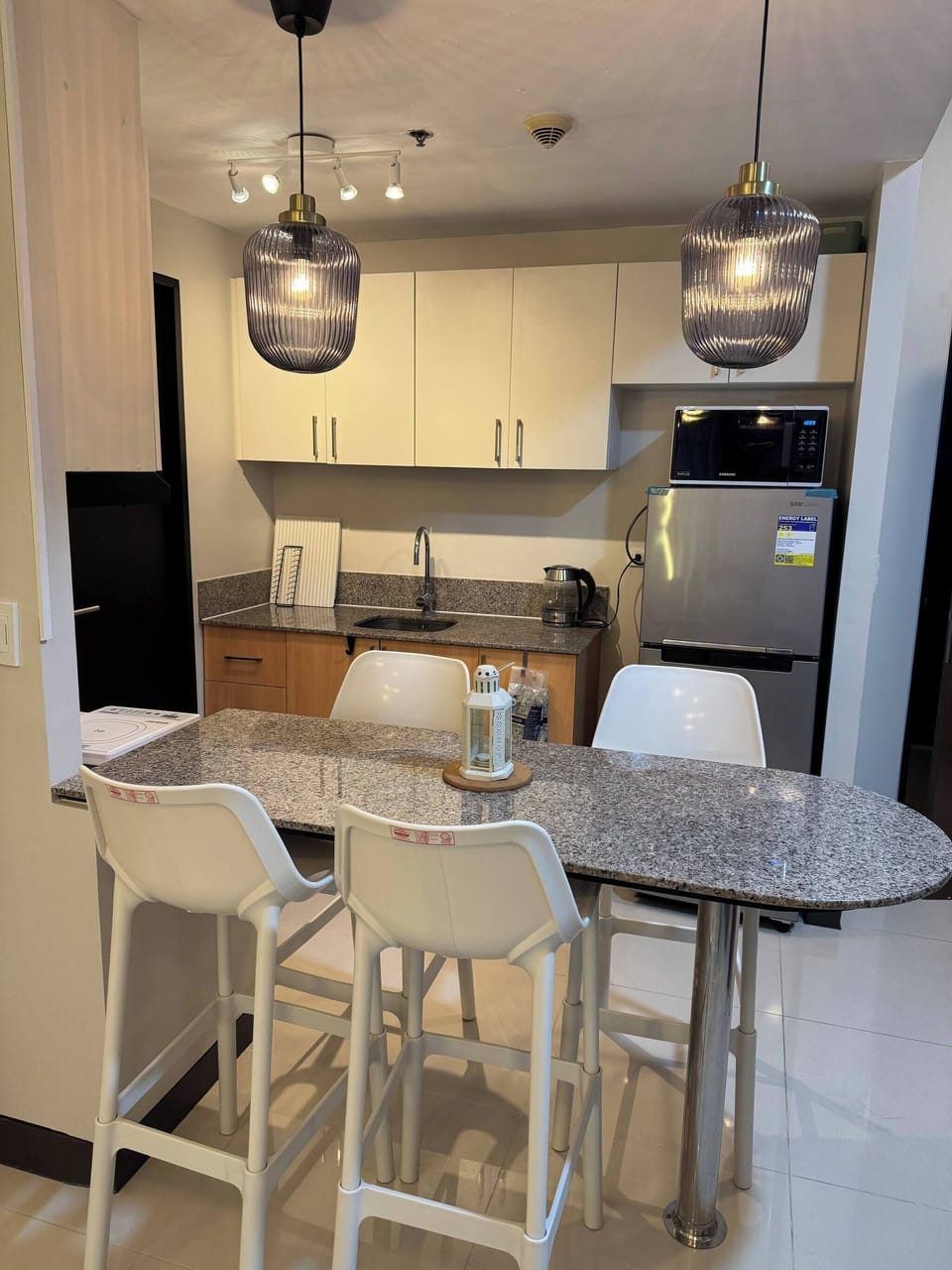 Condo, 2 Bedrooms, Accessible, Balcony | Interior