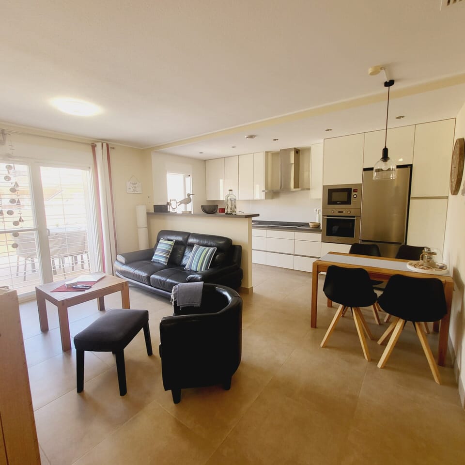 Apartment | Dining