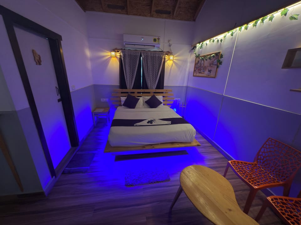 Deluxe Double Room, Balcony, City View | Desk, laptop workspace, free WiFi